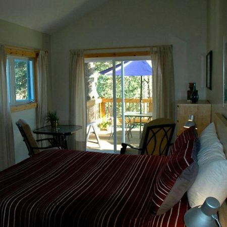 Gite Au Pied Du Courant De Gilbert Desjardins Mont-Laurier Habitación foto