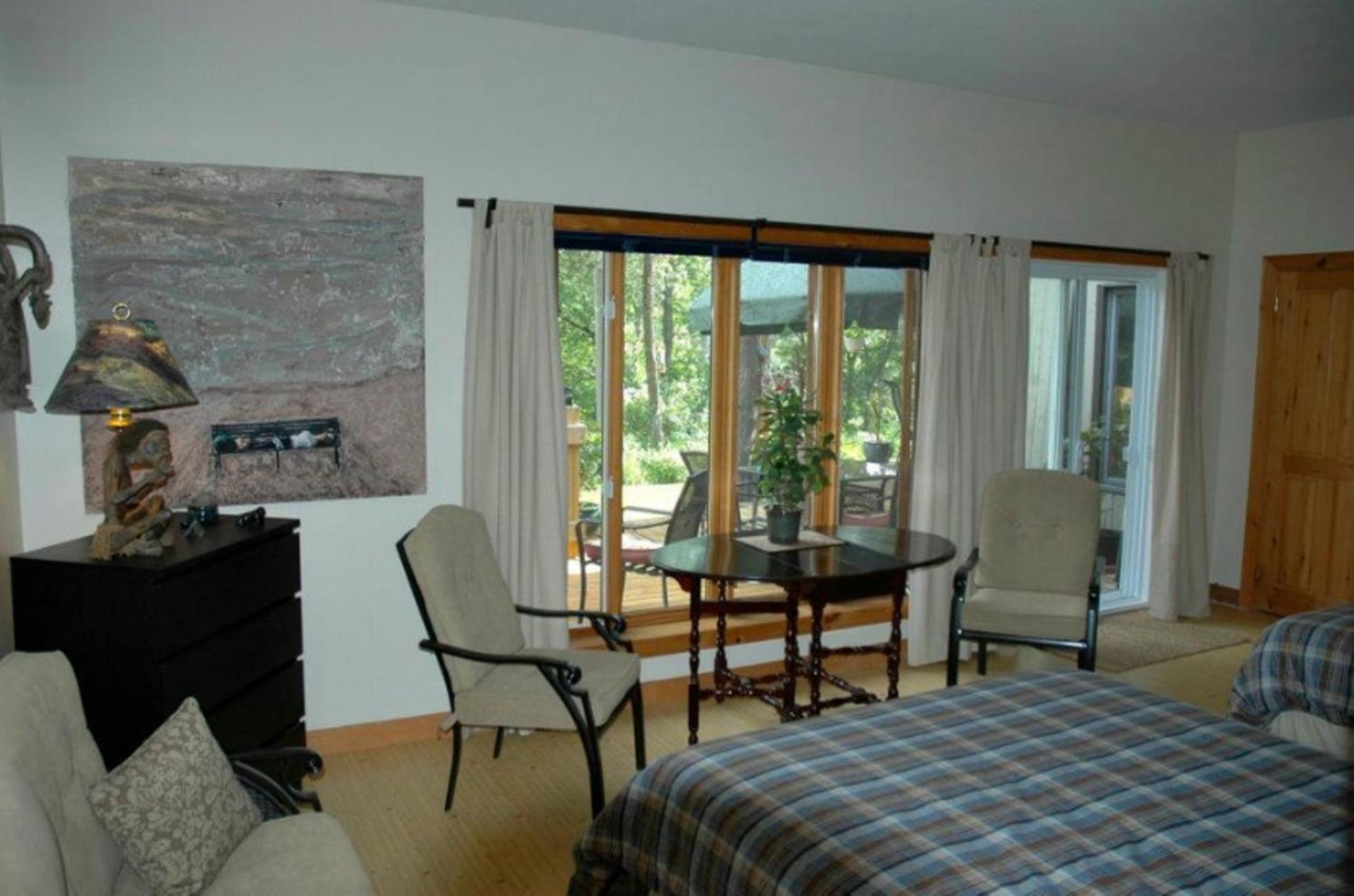 Gite Au Pied Du Courant De Gilbert Desjardins Mont-Laurier Habitación foto