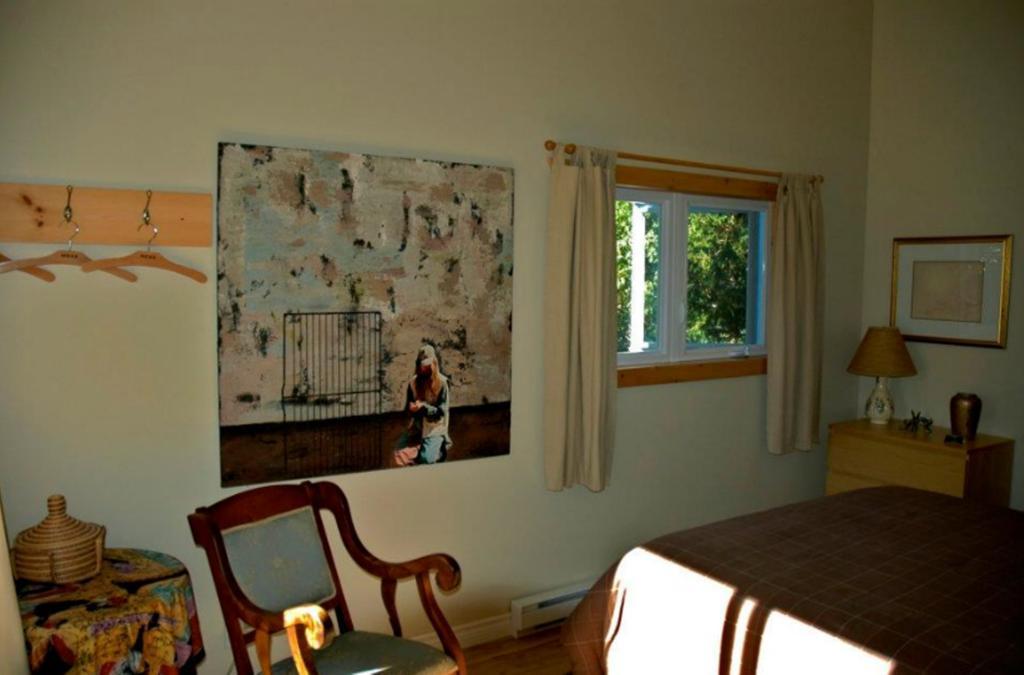 Gite Au Pied Du Courant De Gilbert Desjardins Mont-Laurier Habitación foto
